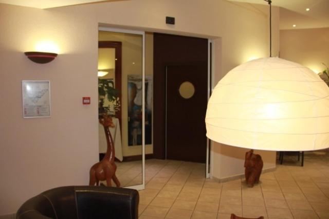 Logis Hotel De France Restaurant Le Lucullus มองต์มอริญอง ภายนอก รูปภาพ