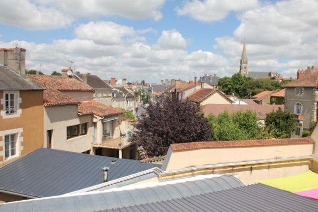 Logis Hotel De France Restaurant Le Lucullus มองต์มอริญอง ห้อง รูปภาพ